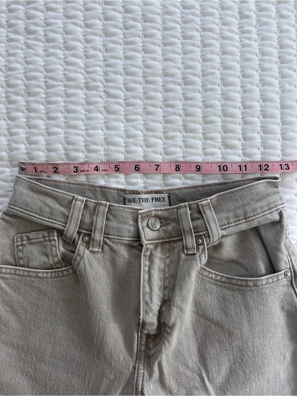 We The Free Risk Taker Mid-Rise Jeans in Taupe Size 25 - Picture 4 of 6